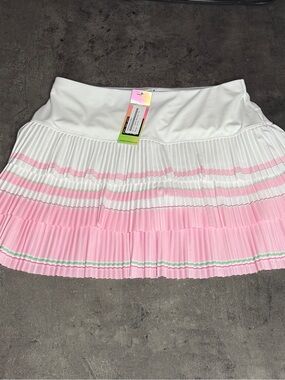 LUCKY IN LOVE skort/skirt size M NWT